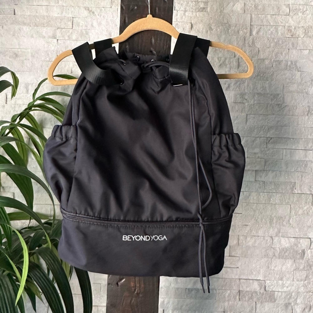 Beyond Yoga Black Convertible Gym Backpack Bag